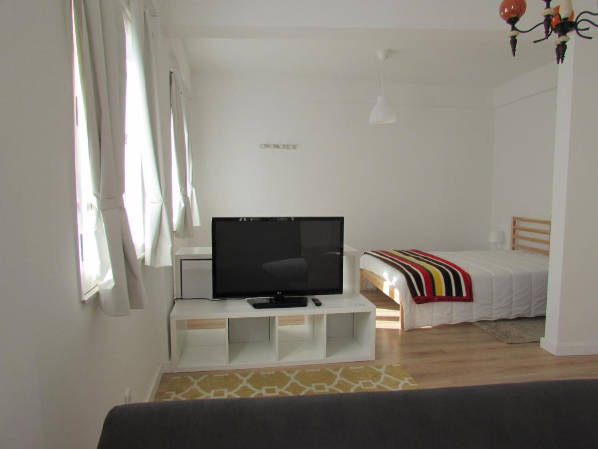 A Mansao Do Me-Me Apartment มันเตย์กัส ภายนอก รูปภาพ